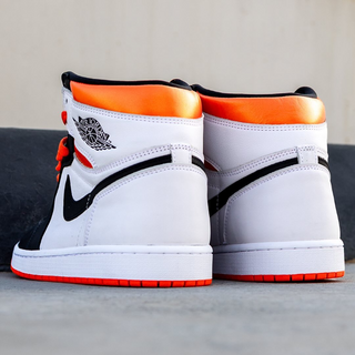 Nike Air Jordan 1 Retro High OG 'Electro Orange' - Thumbnail 6