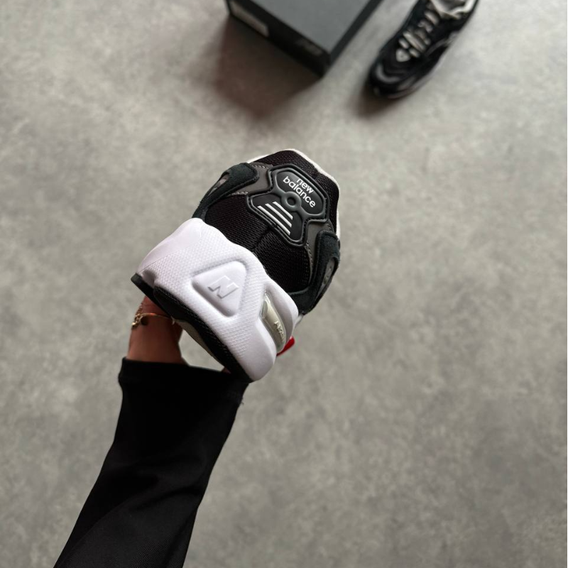 New Balance 725 Black White - Thumbnail (Preview) 2