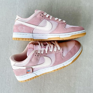 WMNS Nike Dunk Low Teddy Bear