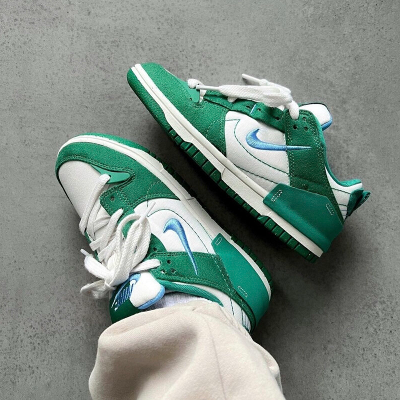 WMNS Nike Dunk Low Disrupt 2 'Malachite' Main Image