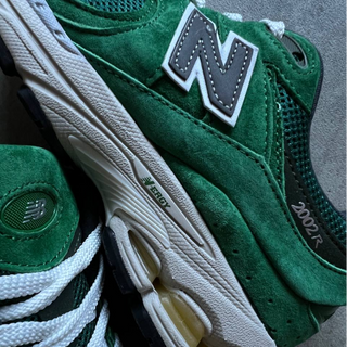 New Balance 2002R Green  - Thumbnail 2