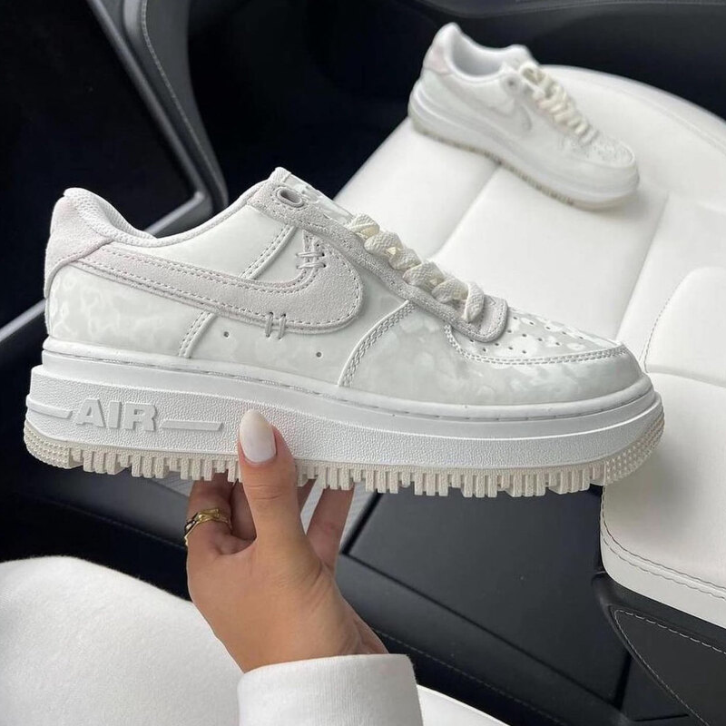 Nike Airforce 1 Low Light Bone Main Image