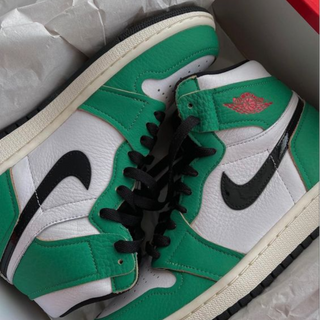 Nike Air Jordan 1 Retro High OG Lucky Green - Thumbnail 4