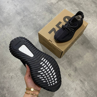 Yeezy Boost 350 V2 Black Non Reflective  - Thumbnail 4