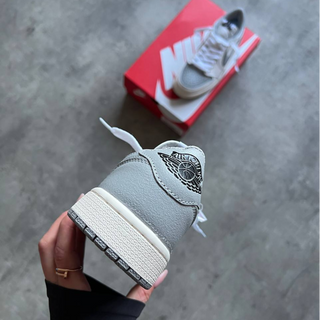 Nike Air Jordan 1 Low OG “Atmosphere Grey”  - Thumbnail 2