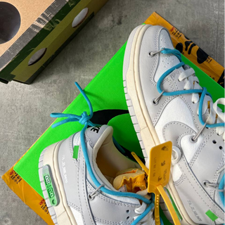 Off White x Nike Dunk  Low “Lot 02”  - Thumbnail 5