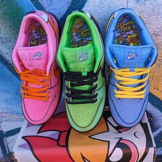 The Powerpuff Girls x Dunk Low Pro SB QS 'Buttercup' - Thumbnail 3