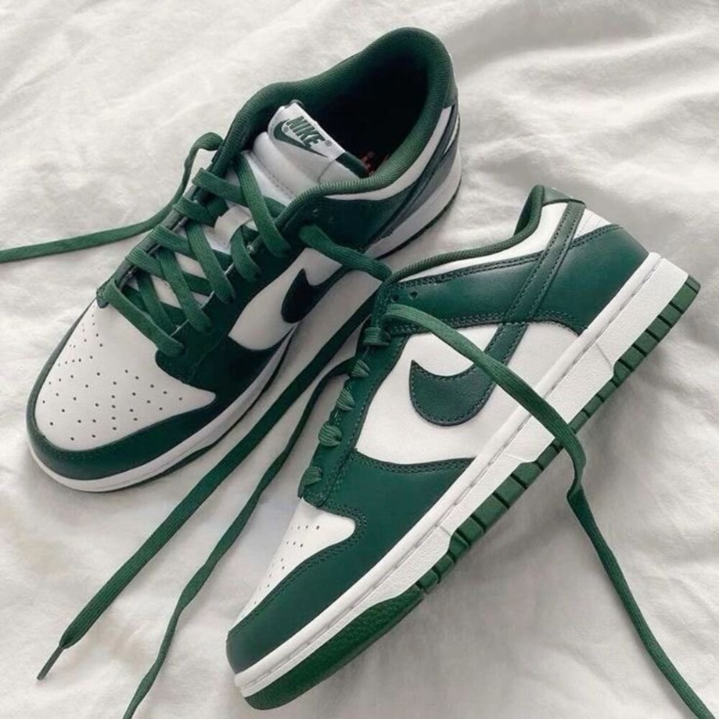 Nike Dunk Low Green Main Image