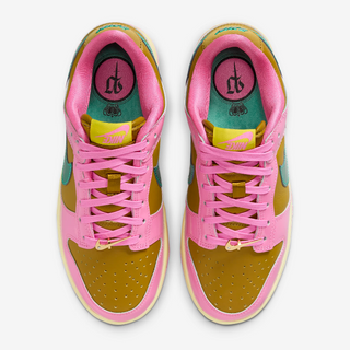 Nike Dunk Low x Parris Goebel - Thumbnail 3