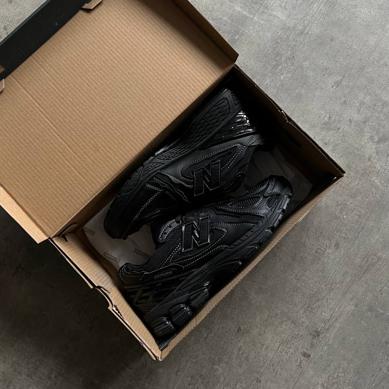 New Balance 1906D Protection Pack Triple Black - Thumbnail (Preview) 2