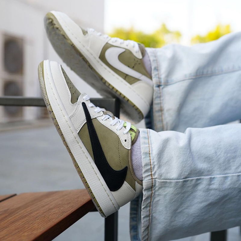 Travis Scott x Nike Air Jordan 1 Low Golf 'Neutral Olive' - Thumbnail (Preview) 4