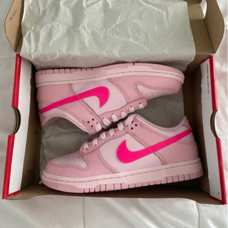 Nike WMNS Dunk Low Barbie  TD 'Triple Pink' - Thumbnail 5