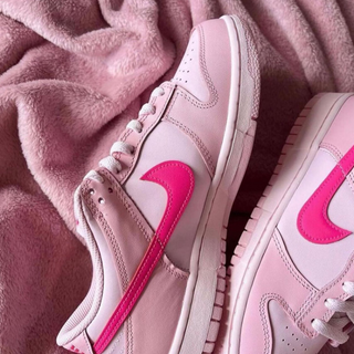 Nike WMNS Dunk Low Barbie  TD 'Triple Pink' - Thumbnail 4