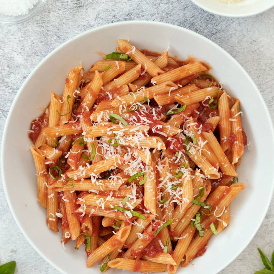 PENNE / SPAGHETTI POMODORO
