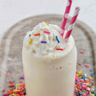 VANILLA MILK SHAKE