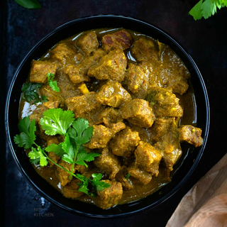 BEEF COCONUT CURRY