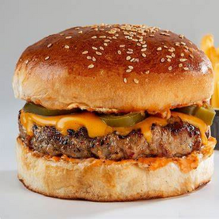 BEEF CHEESE BURGER
