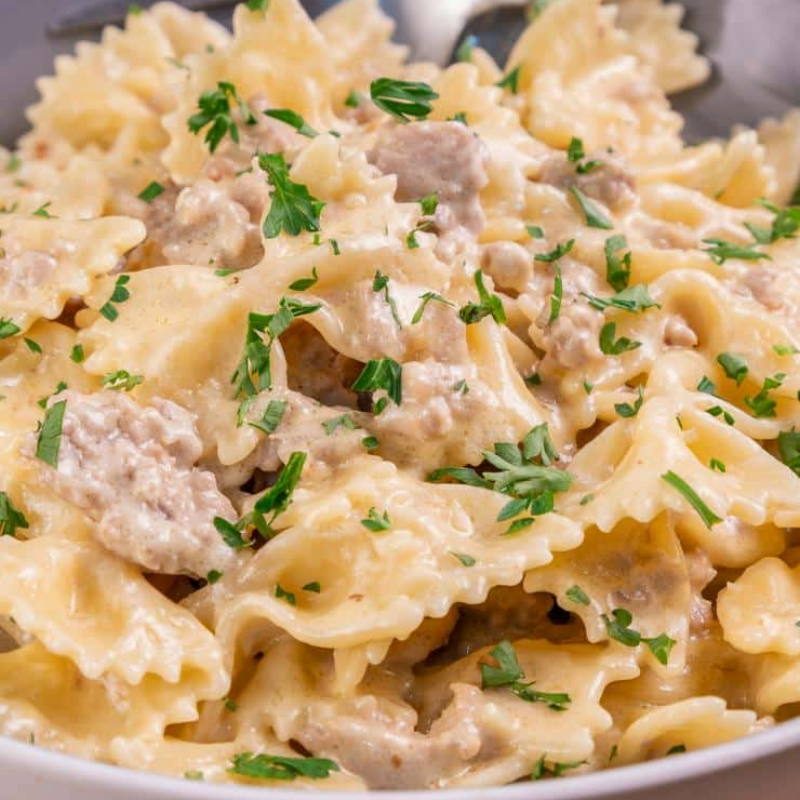 Chicken Alfredo Main Image