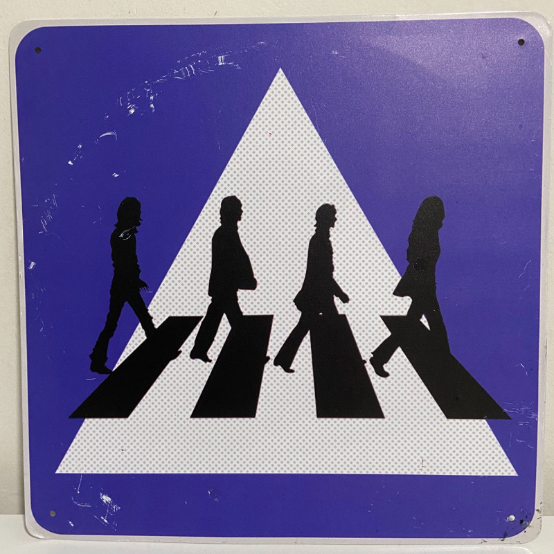 "Crossing Road" Sign Main Image