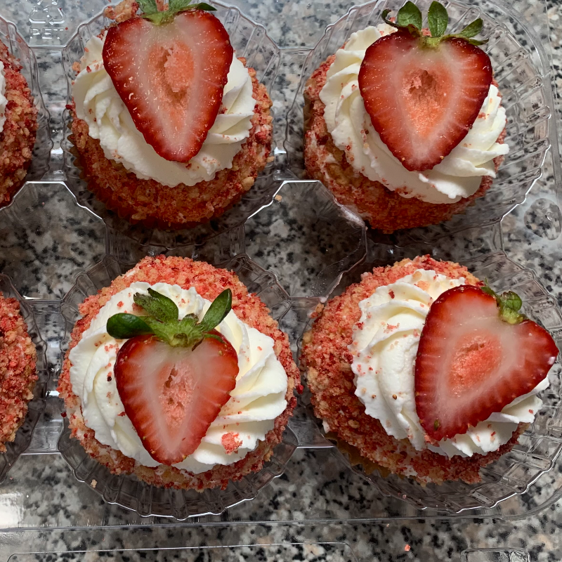 Strawberry Crunch Cupcakes