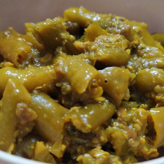 Green Chili (Hari Mirchi)