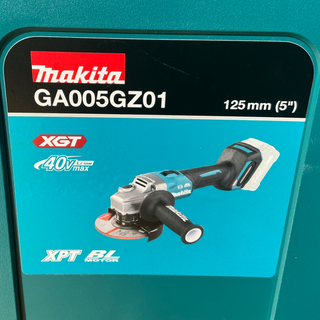 Akku Winkelschleifer GA005GZ01