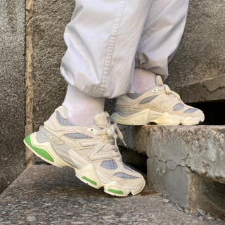 New Balance 9060 Bricks & Wood