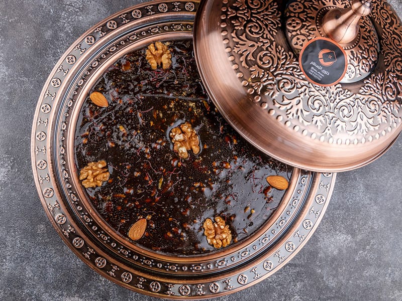 - إناء برونزي - وزن 2 كيلو جرام