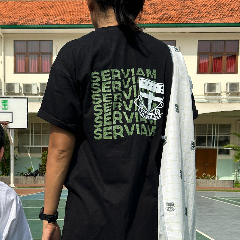 Kaos Serviam Hitam - Thumbnail (Preview) 3