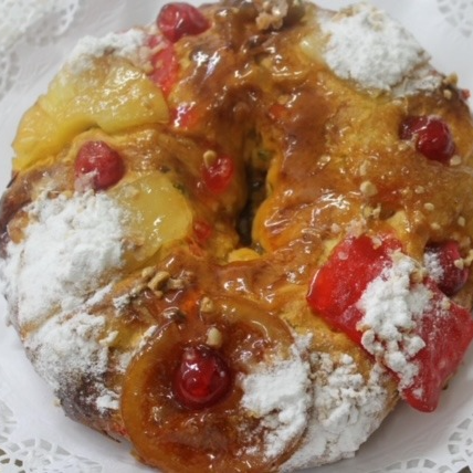 Bolo Rei (Fruta) / traditional christmas cake ( Fruit)
