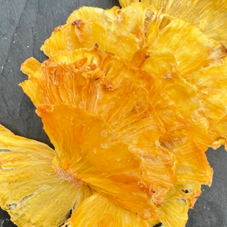 Abacaxi desidratado / dehydrated pineapple