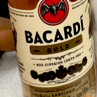 Bacardi Gold 