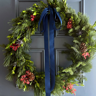 12" Traditional Wreath