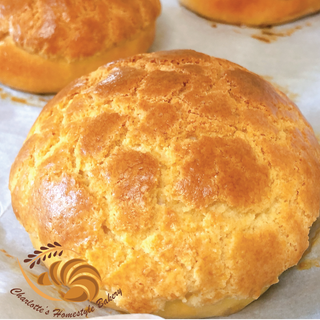 Hong Kong Style Pineapple Bun 港式菠蘿包 *No filling*