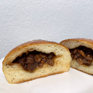 Hong Kong Style BBQ Pork Bun 港式叉燒餐包