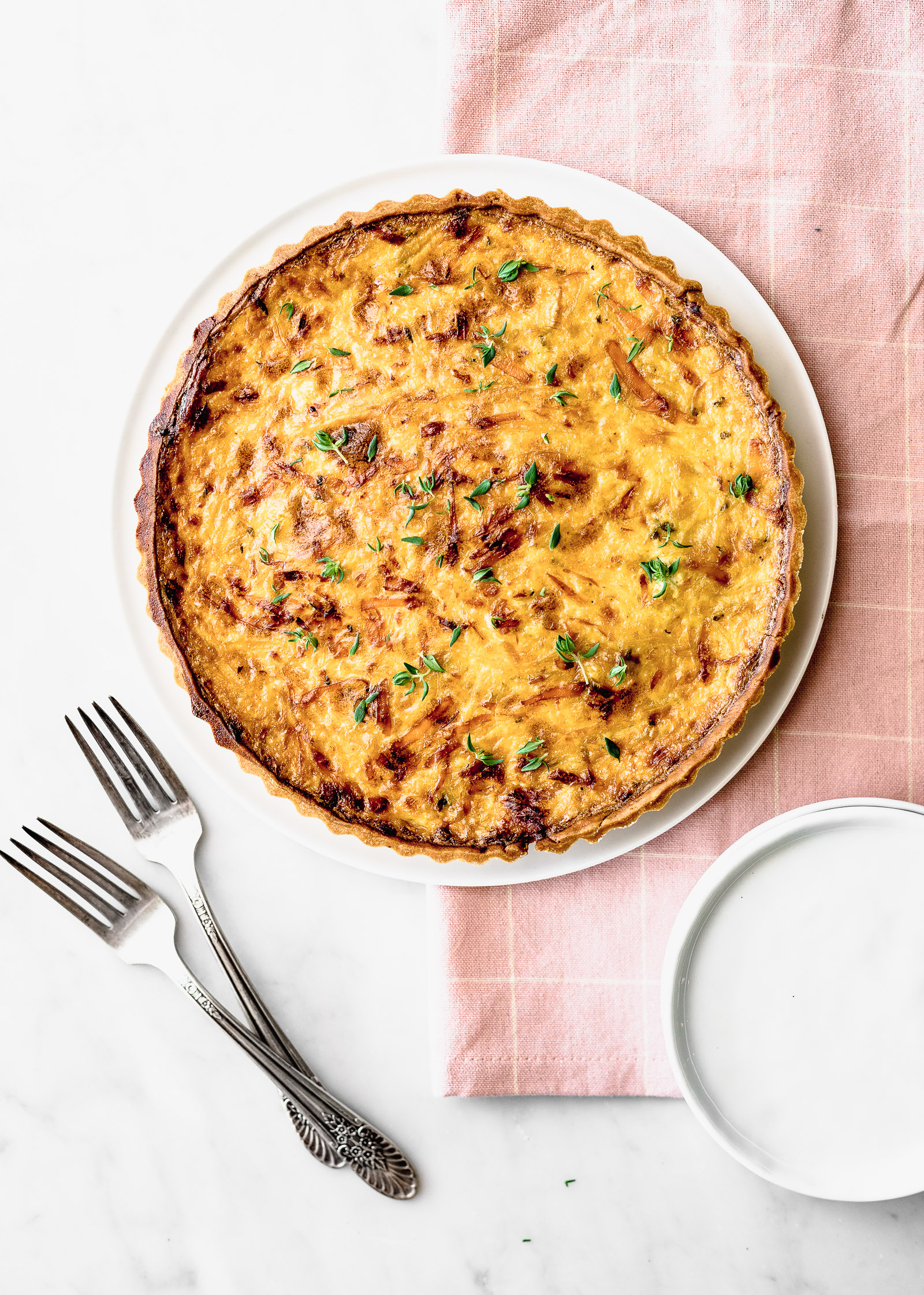 Quiche de Cebolla Caramelizada y Tocino