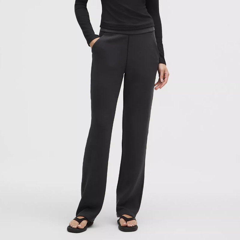Softstreme High-Rise Straight-Leg Pant *Regular - Black