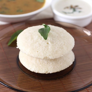 Plain Idli