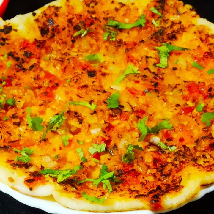 Murugan Onion Uttapam Main Image