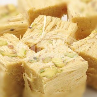 BANARAS SOAN PAPDI / per kg