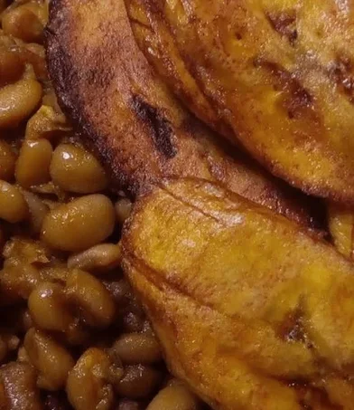 Fried Plantain served with Goat Meat Stew