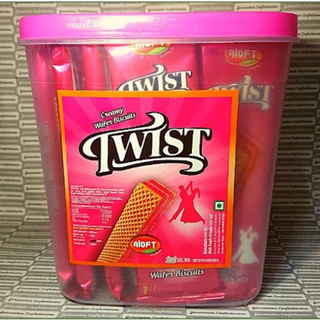 Wafer Strawberry 30pc MRP150 (Cost you 4/pc)