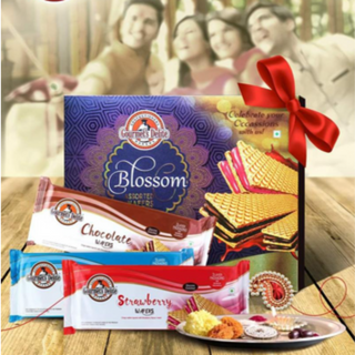 Gourmet's Delite Blossom Gift Pack 390gm MRP270