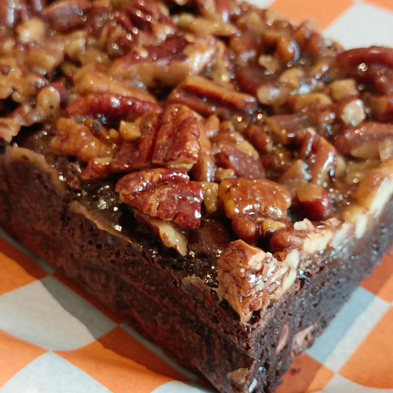 MB - Turtle Caramel Brownie