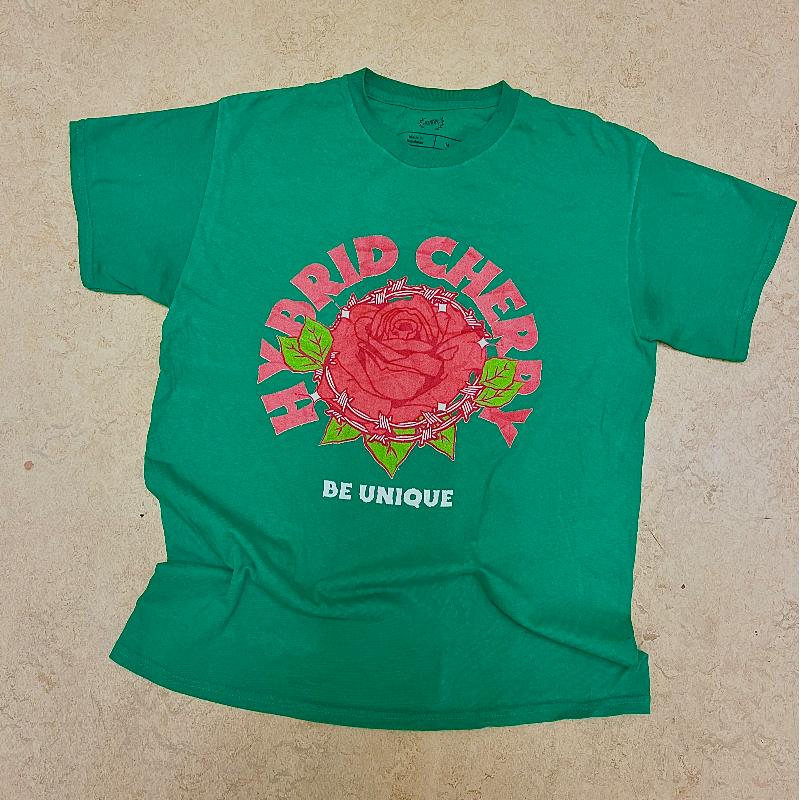 “Be Unique” T-Shirt (Irish Green)