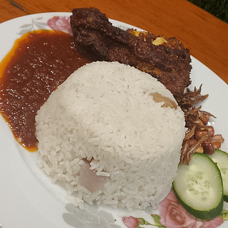 Nasi Lemak Ayam 