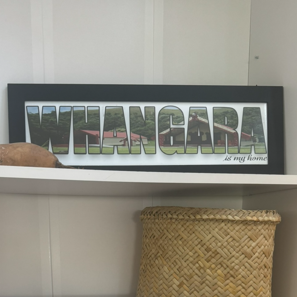 Pēpeha Series Frame