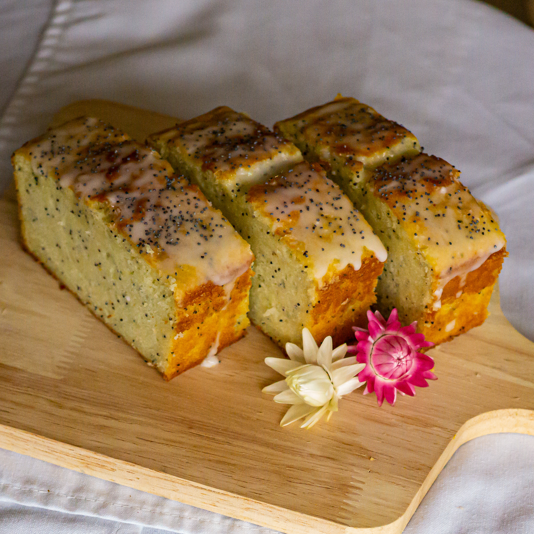 Lemon poppy bread - whole loaf Main Image