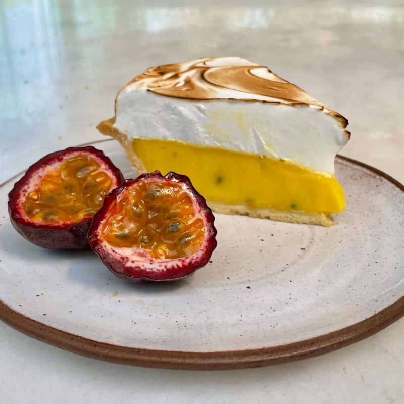 Passion Merengue Pie