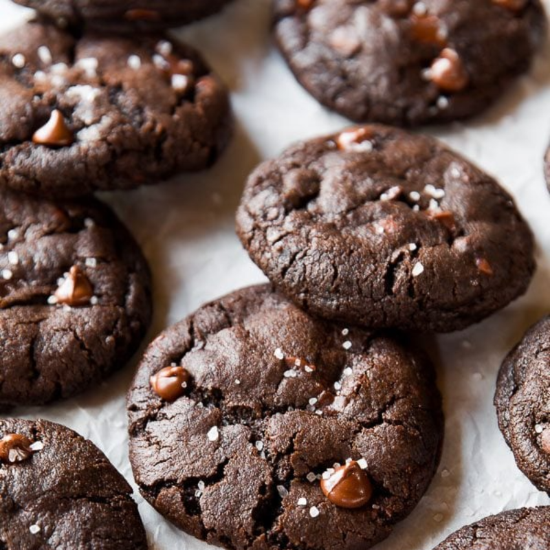 Dark Chocolate Cookie Dough (Frozen) 8 cookies